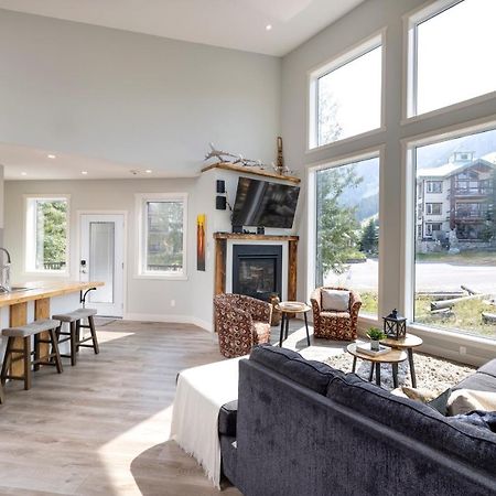 Ski In Ski Out With Huge Game Room And Hot Tub فيرني المظهر الخارجي الصورة