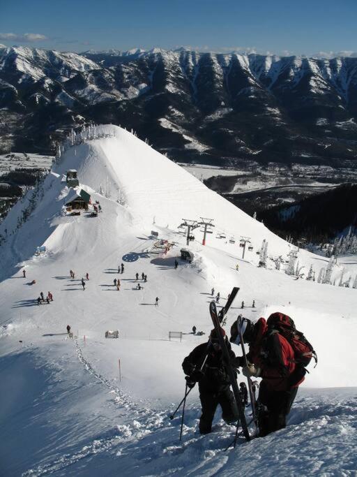 Ski In Ski Out With Huge Game Room And Hot Tub فيرني المظهر الخارجي الصورة